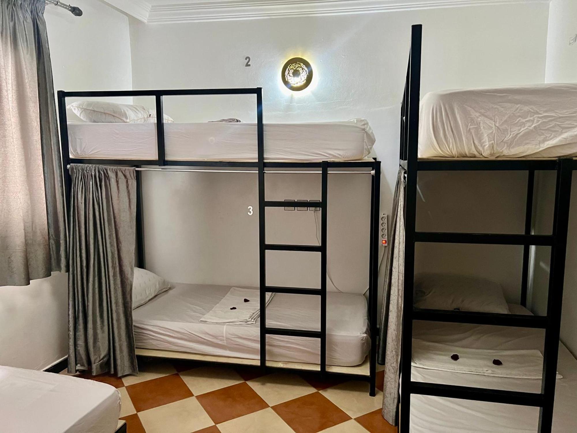 Dar Oussama Hostel Rabat Buitenkant foto