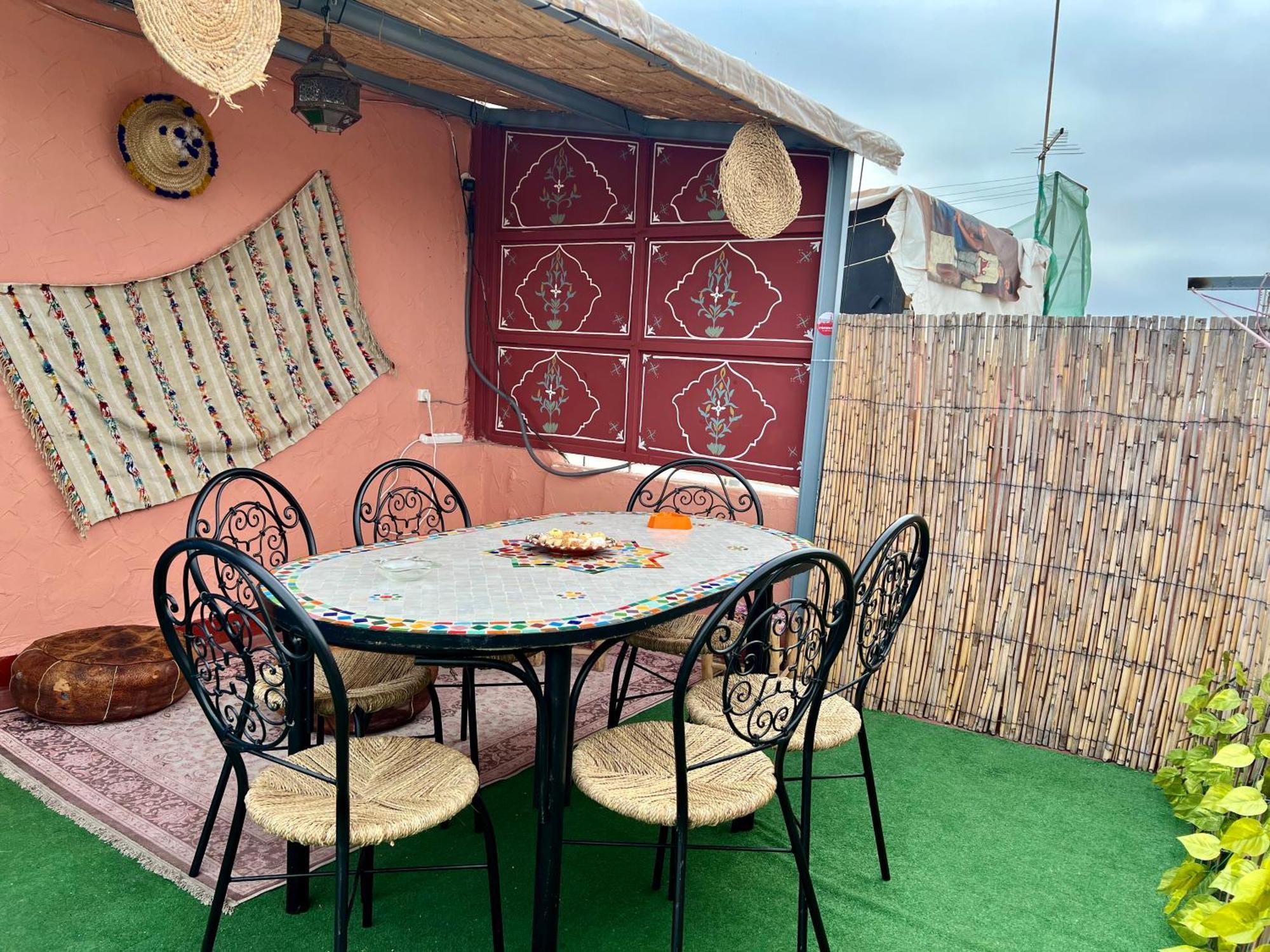 Dar Oussama Hostel Rabat Buitenkant foto